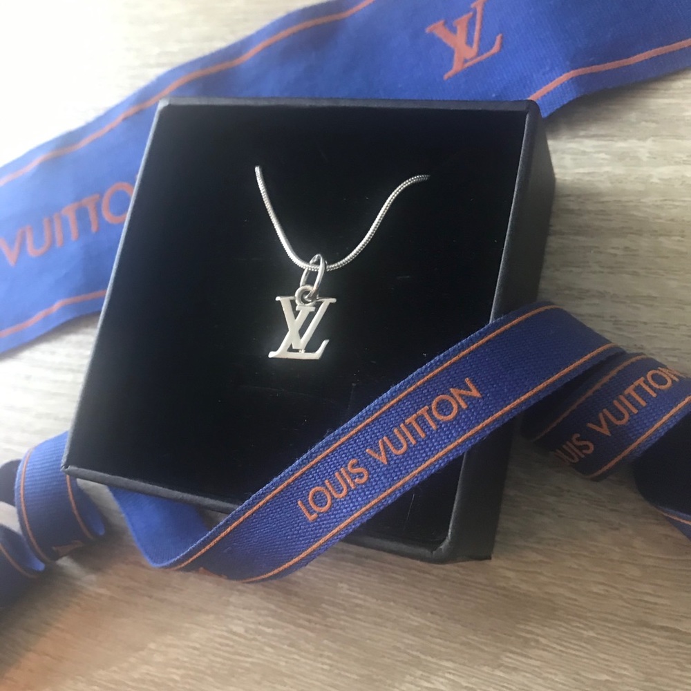 ✨Louis Vuitton Pendent w Silver Chain Link Necklace with Lobster Clasp✨
